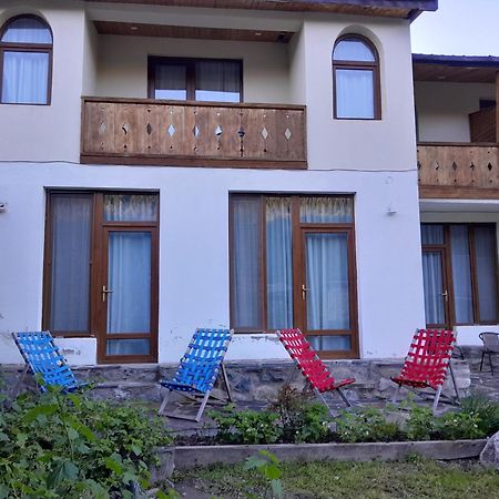מסטיה Bapsha Guesthouse מראה חיצוני תמונה