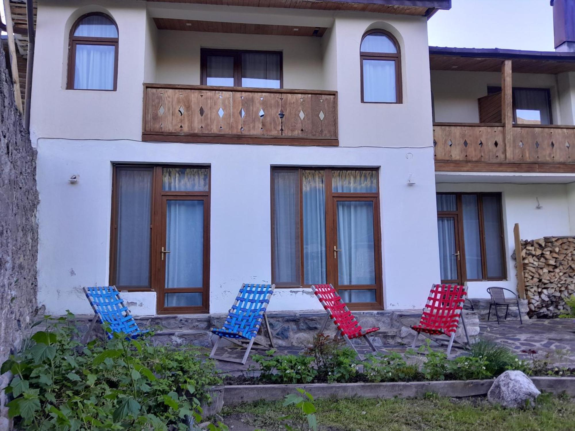מסטיה Bapsha Guesthouse מראה חיצוני תמונה