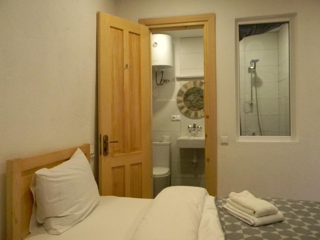 מסטיה Bapsha Guesthouse מראה חיצוני תמונה